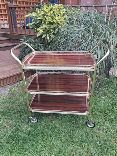 Vintage tier drinks - tier, trolley